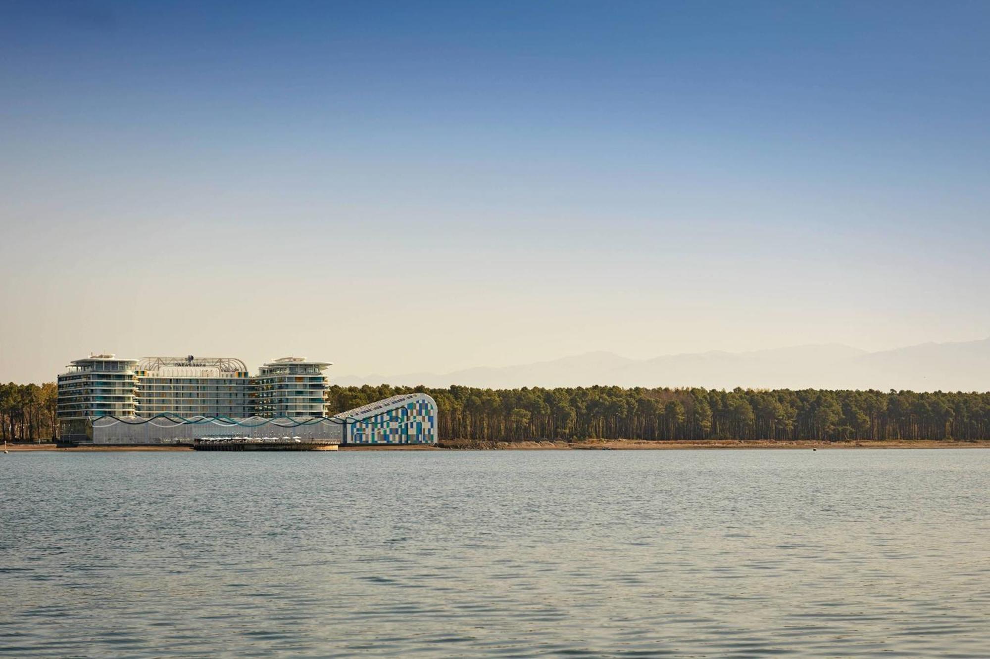 Paragraph Resort & Spa Shekvetili, Autograph Collection Exterior foto View of the lake